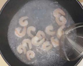 大明吃瓜人虾仁,吃瓜人虾仁的传奇故事