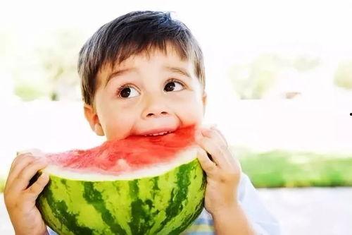 吃瓜能否慢点走,且慢脚步,细品瓜香